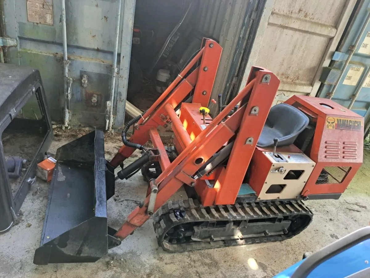 YAMAGUCHI Track Loader with Kubota Engine - Image 1