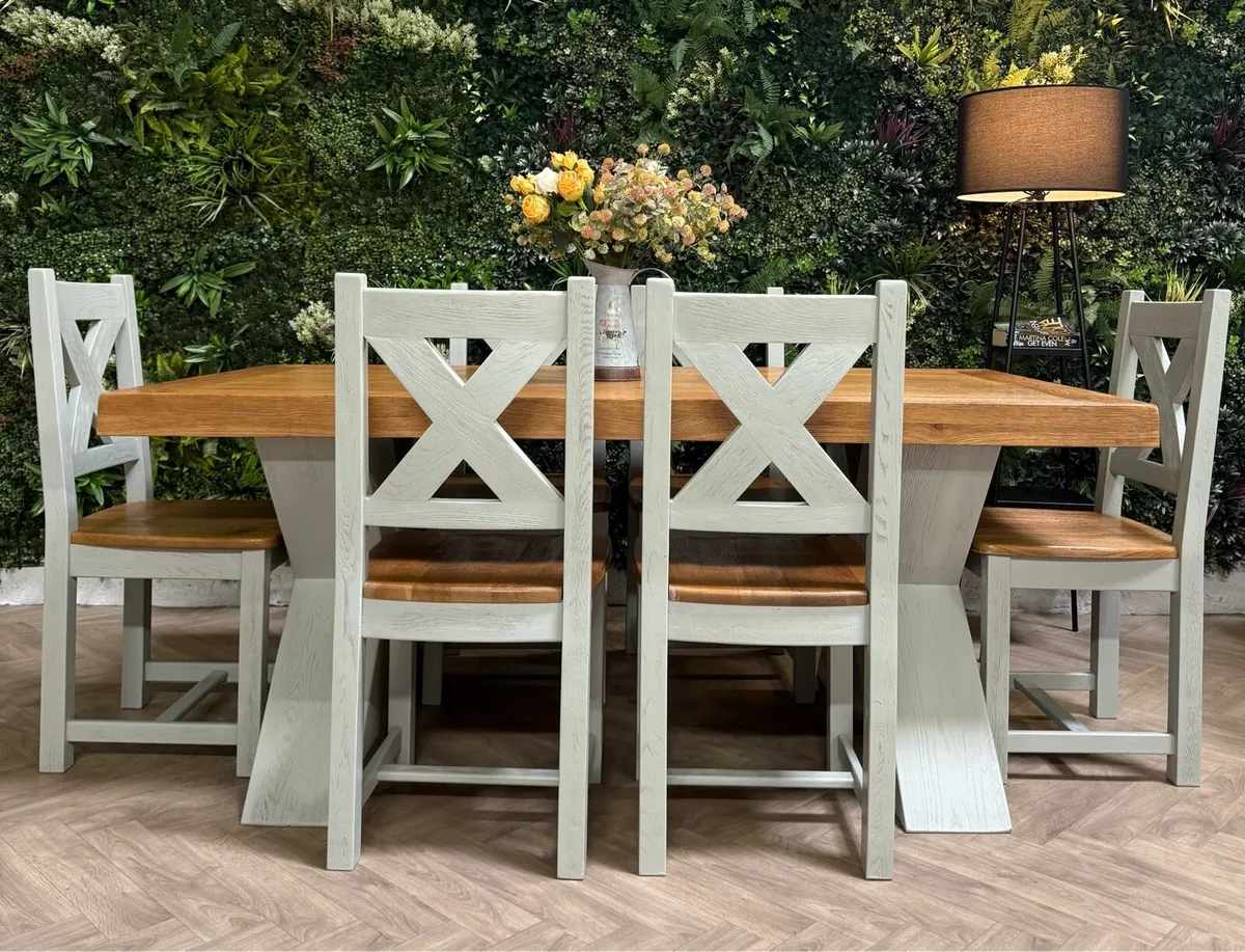 Oak kitchen table & 6 chairs/dining set - Image 3