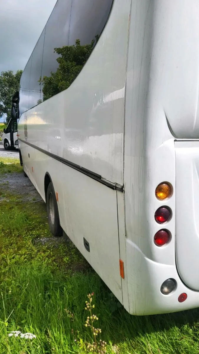 41 seater bus - Image 4
