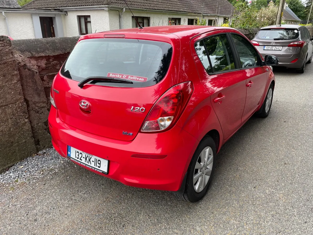 Hyundai i20 Premium 1.4 Diesel 2013 - Image 3