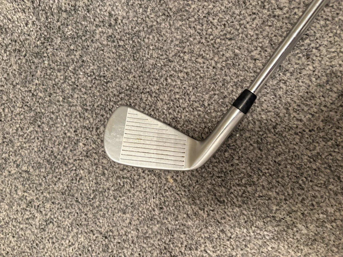 Titleist cb irons 4-pw 6.5 project x shafts - Image 1