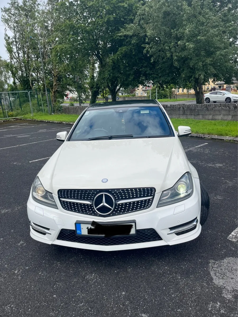 Mercedes Benz c-class C220 2011 - Image 3