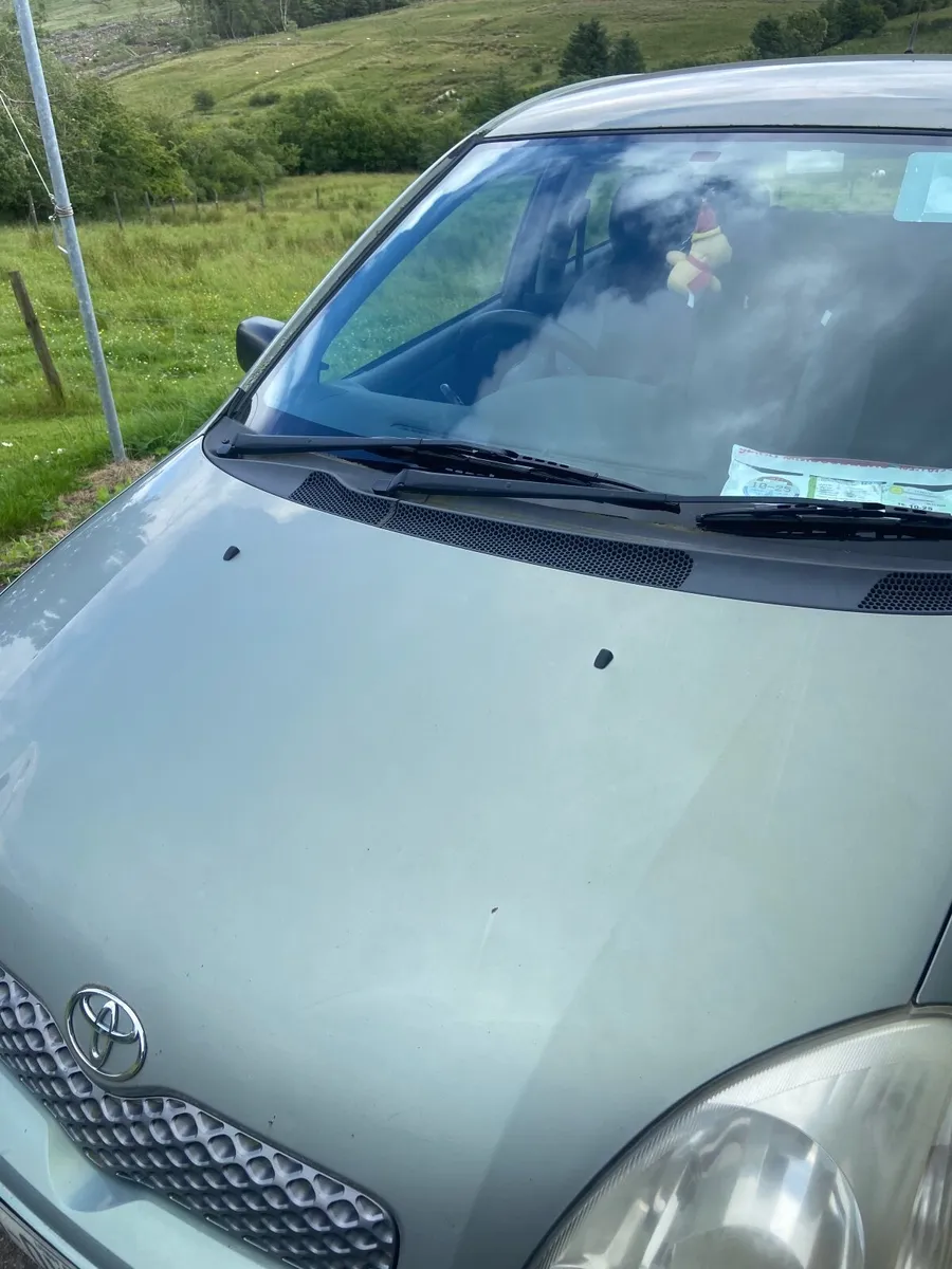 Toyota Yaris 2003 - Image 1