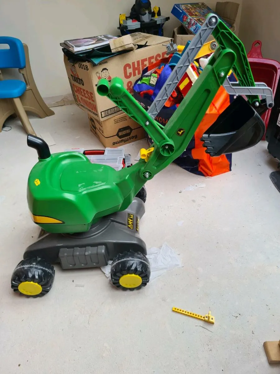 KIDS JOHN DEERE DIGGER - Image 3