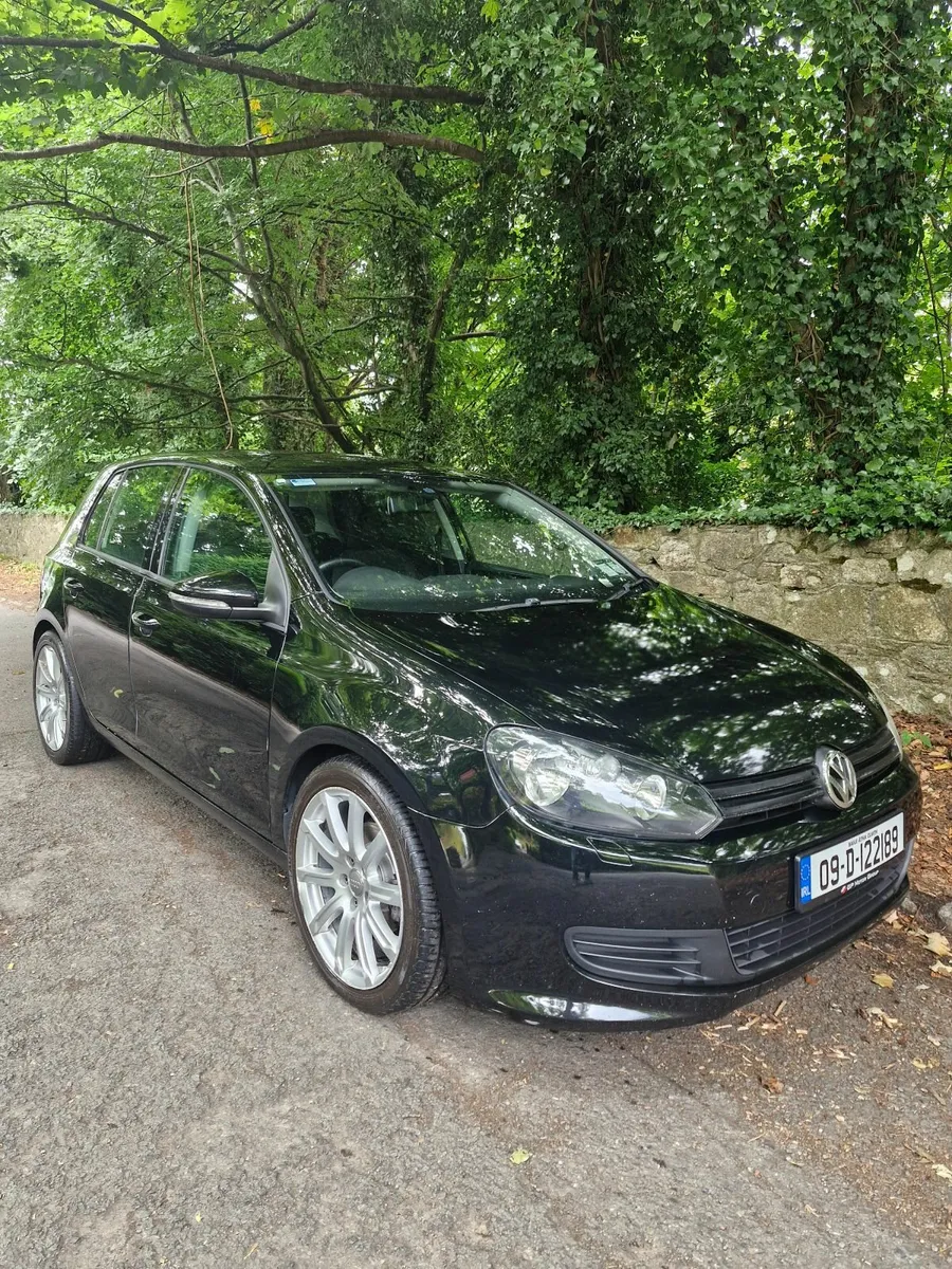 Volkswagen Golf 2009 - Image 1