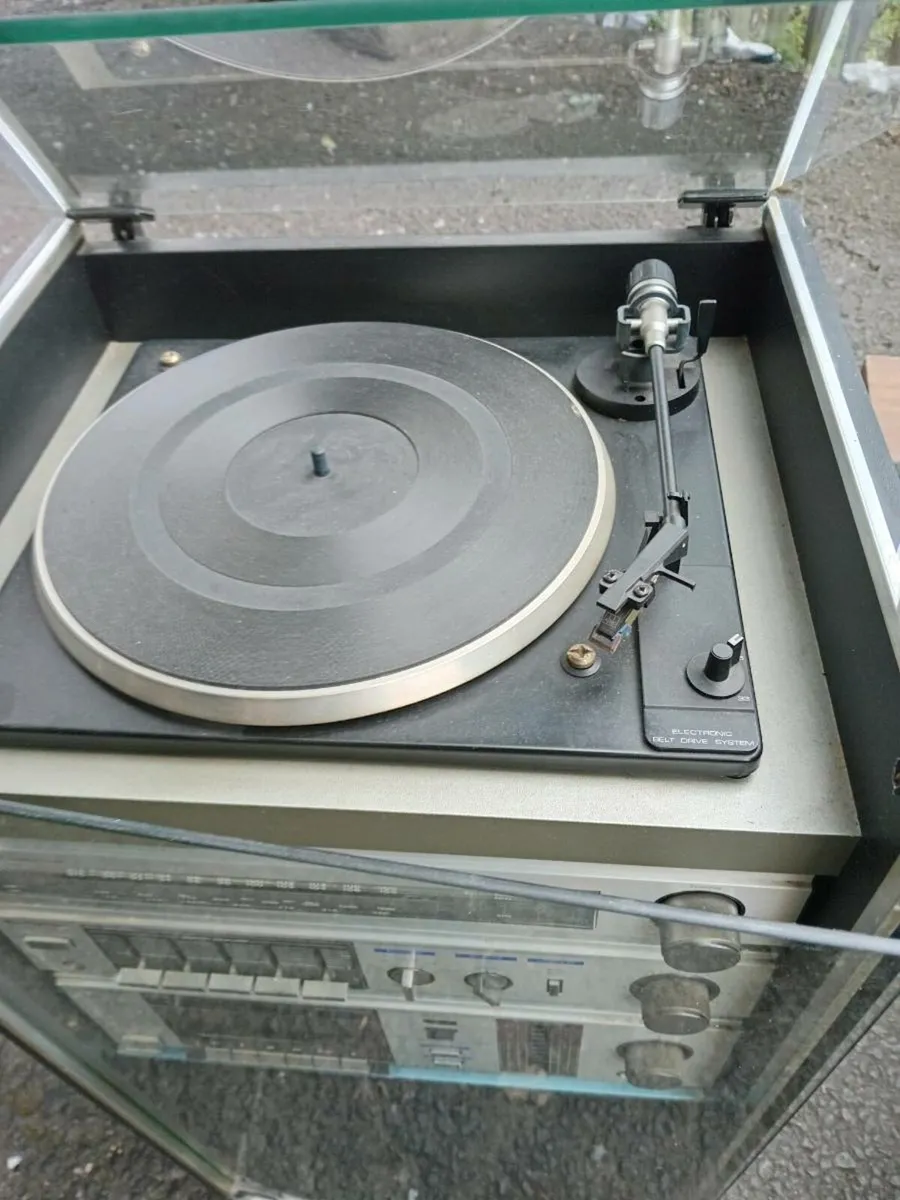 Record player - Image 3