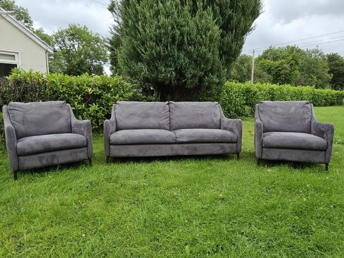 3 piece suede suite 3+1+1 - Image 3