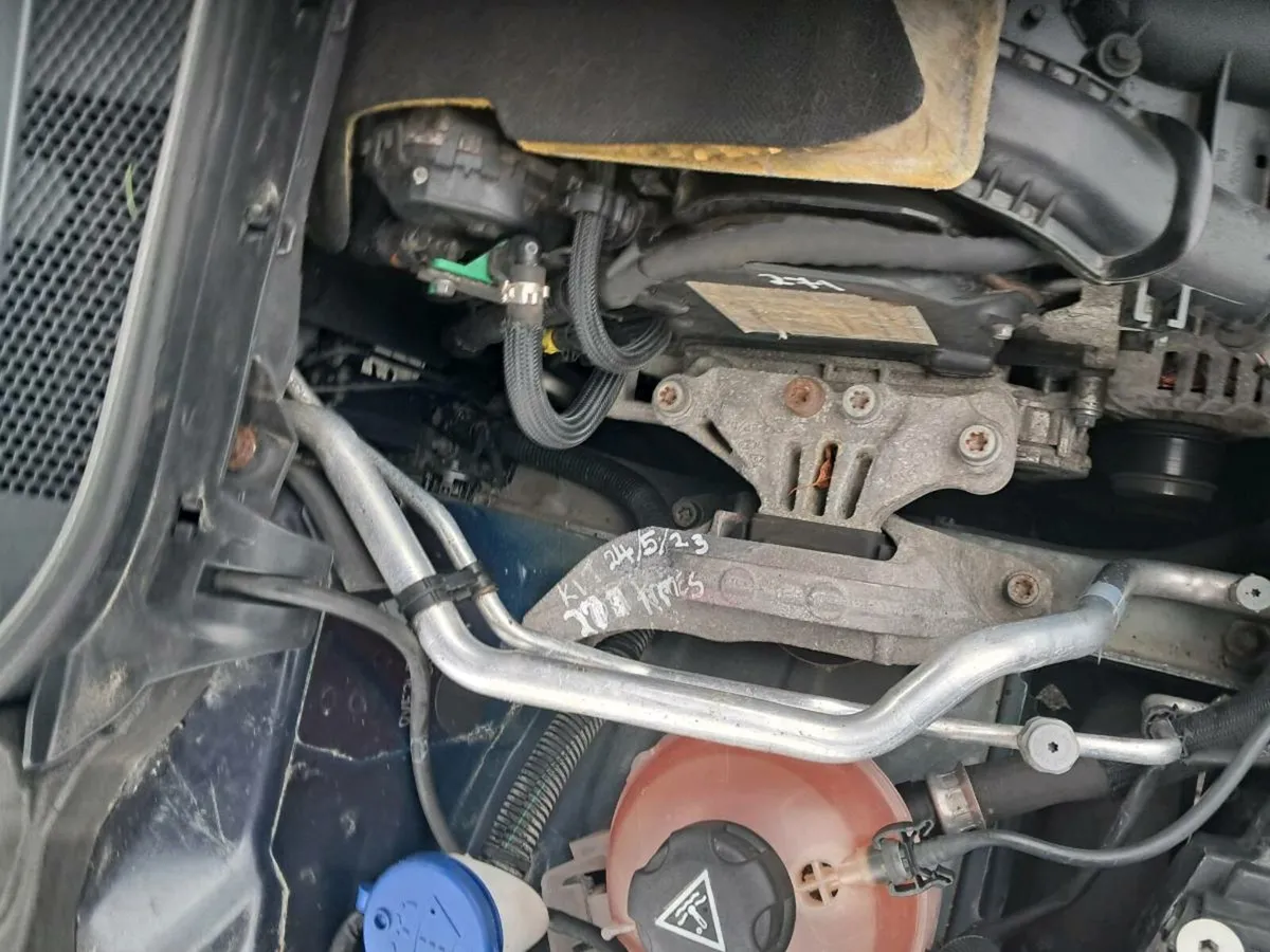 Diesels to clear- hilux Peugeot 308 - Image 4