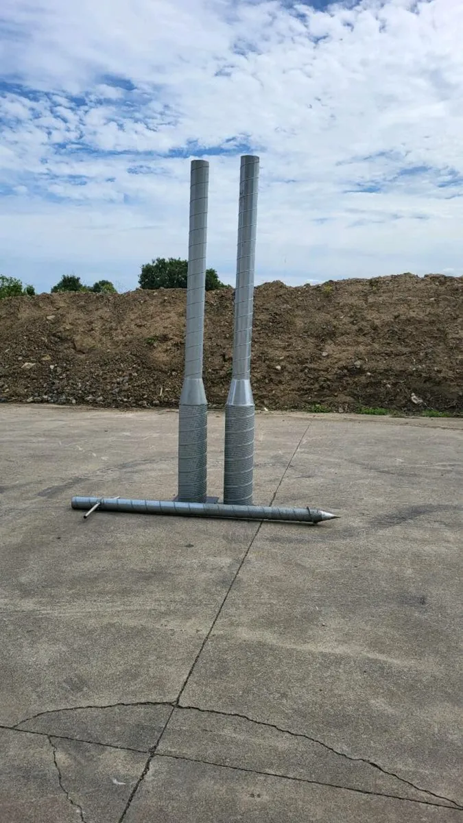 Grain pedistills - Image 1