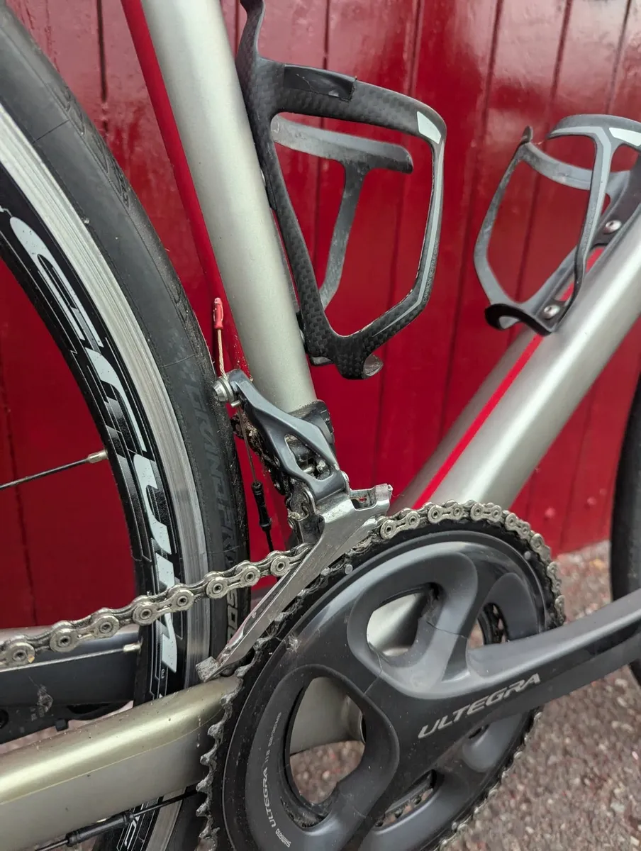 Genesis Z.2 carbon Road Bike 54 cm - Image 4