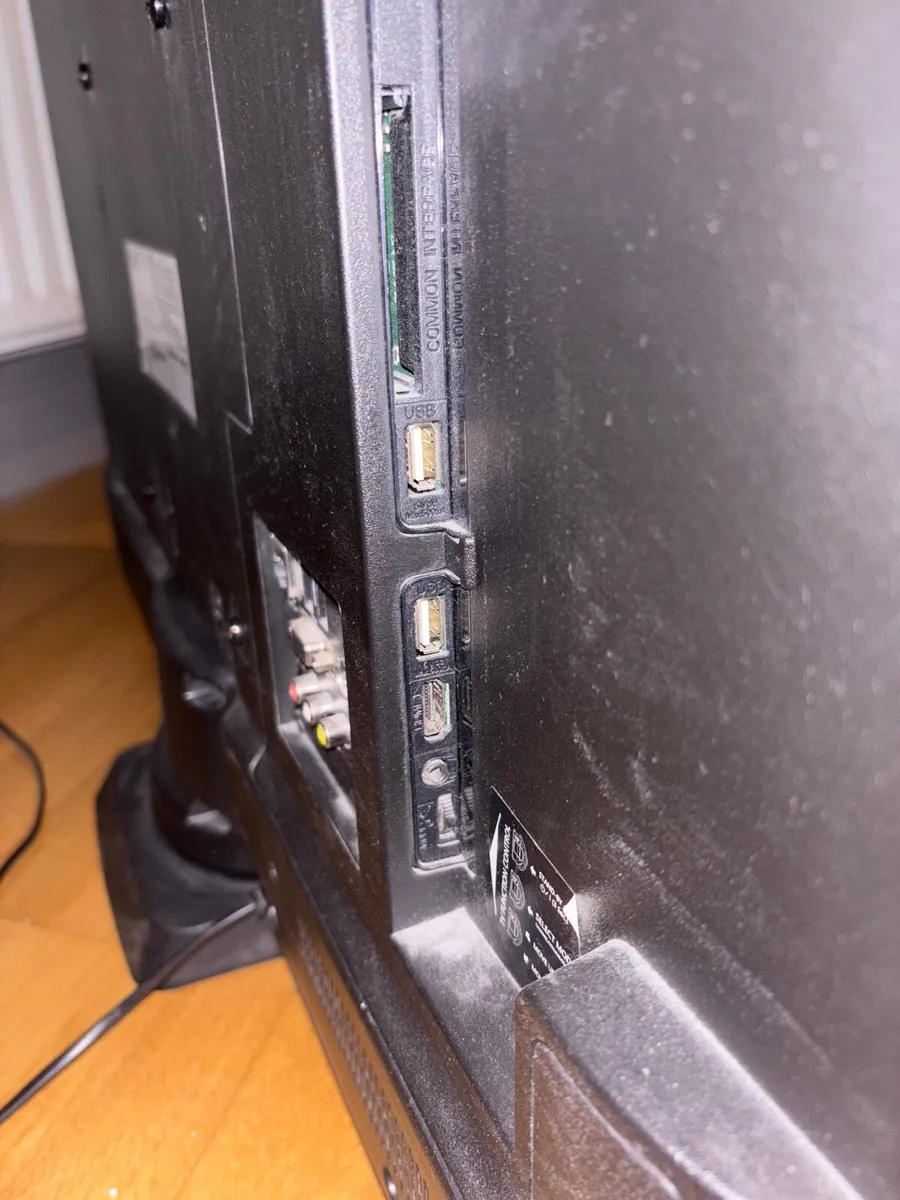 40 inch TV - Image 2
