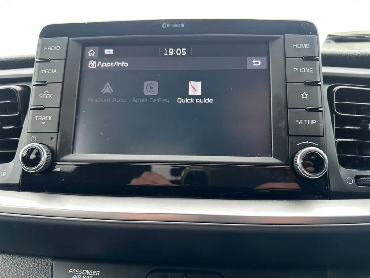 Kia Stonic 1.4 Petrol K2  12999 - Image 4
