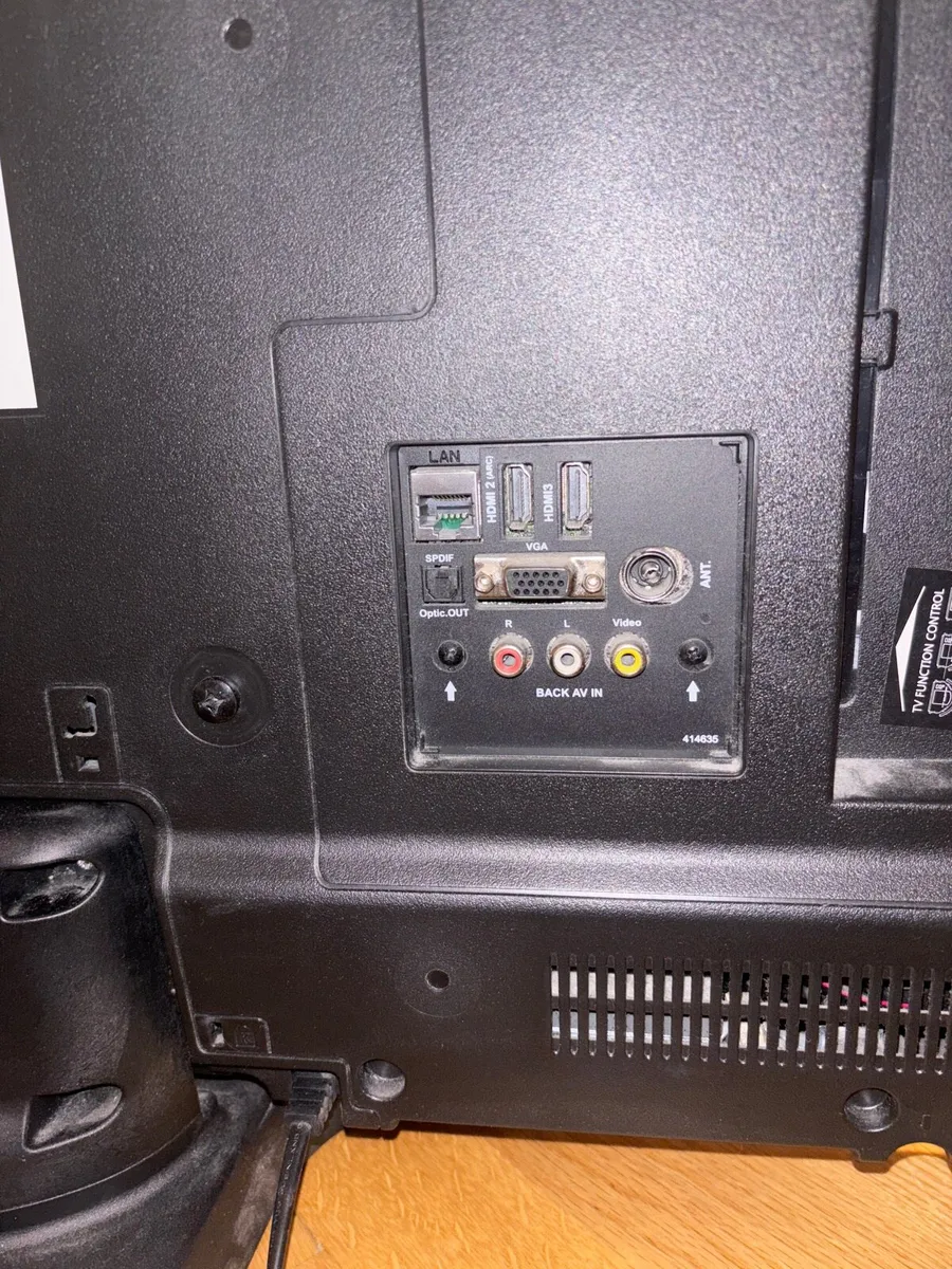 40 inch TV - Image 3