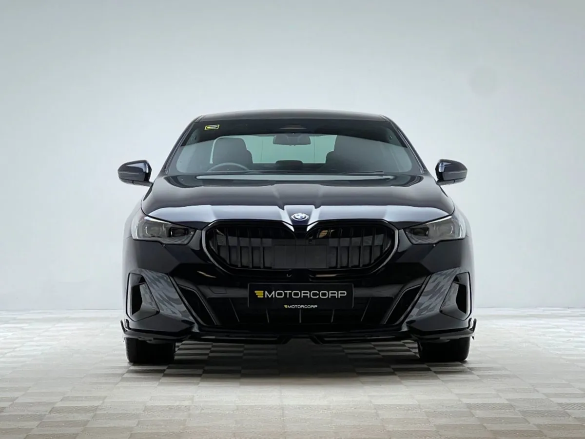 BMW 5 Series 530E M Sport - Image 2
