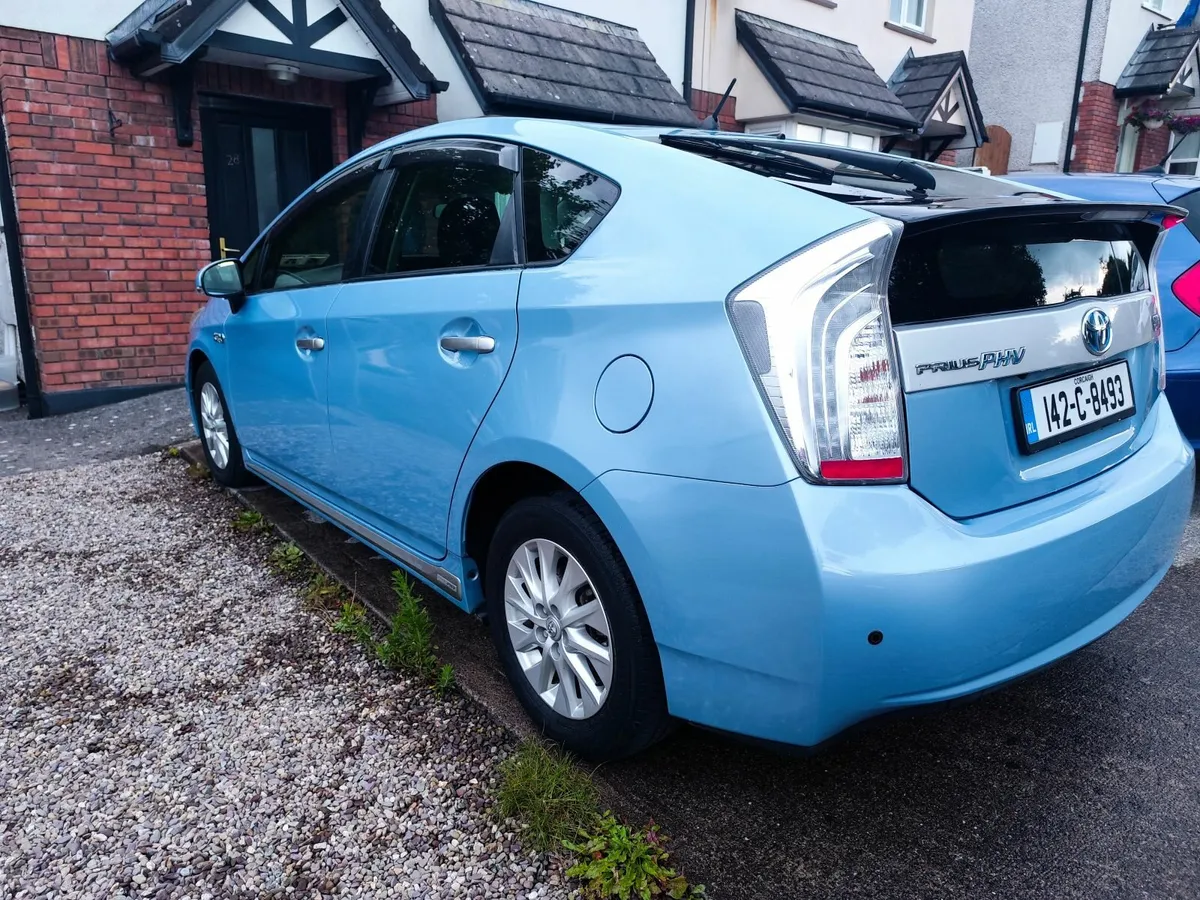 142 Toyota Prius PHV !1 Owner!New NCT! 44000Mls! - Image 2