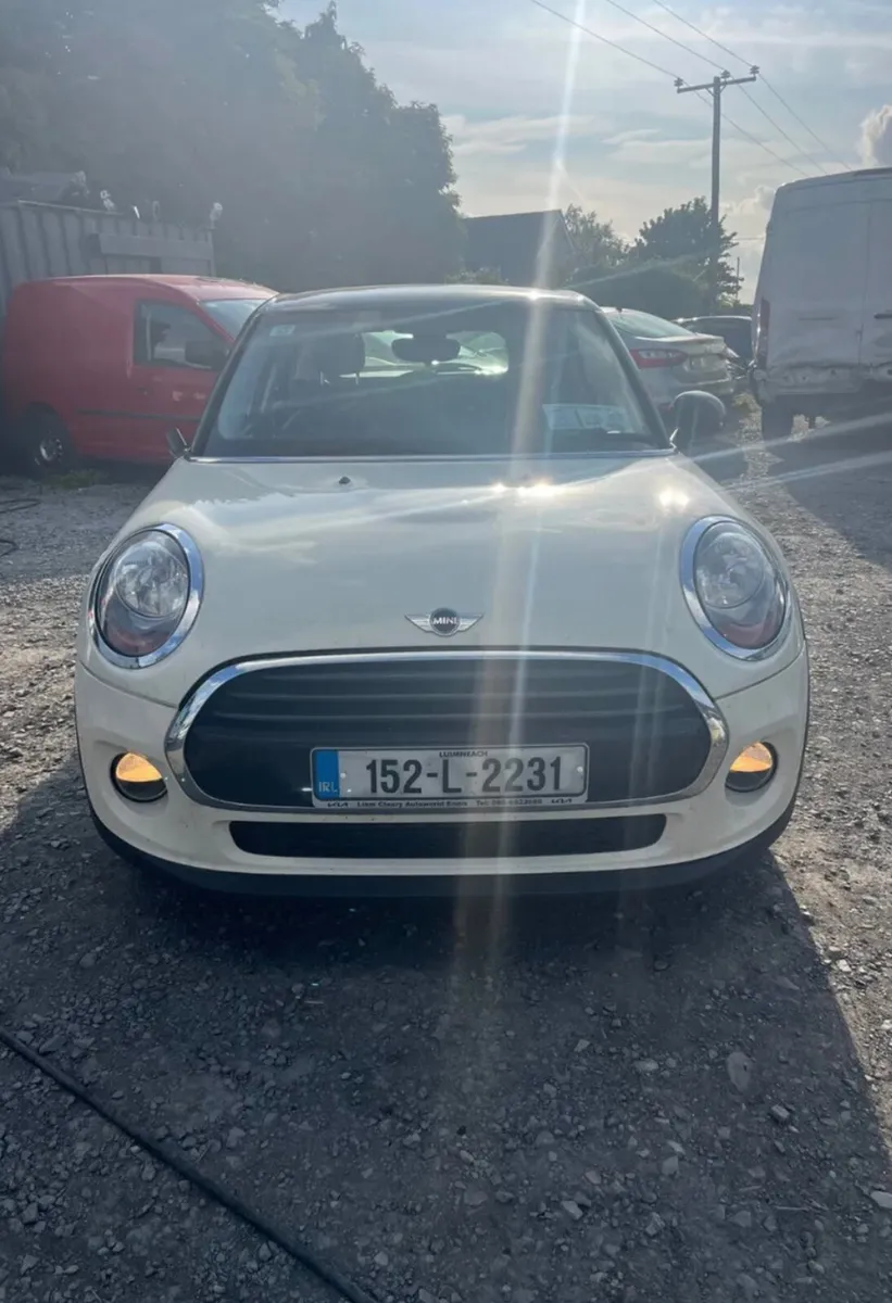 2015 Mini Cooper Drive Away - Image 1