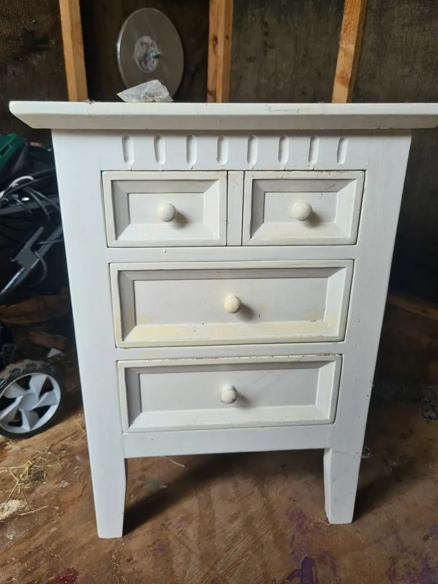 Side table - Image 1