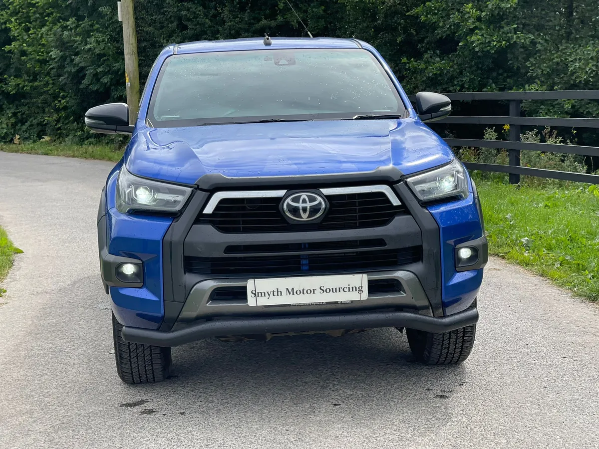 211 Toyota Hilux Invincible X Manual BEAUTY***** - Image 2