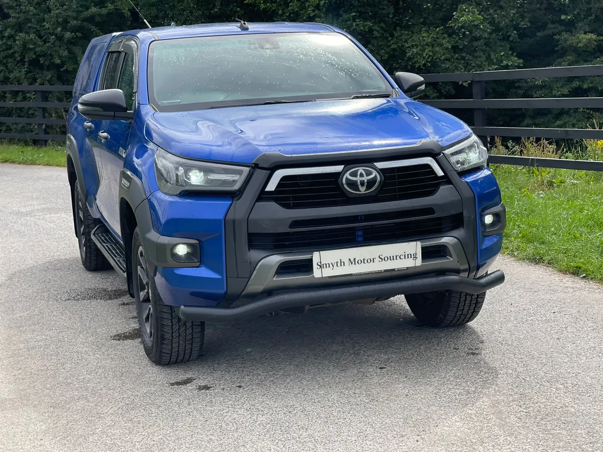211 Toyota Hilux Invincible X Manual BEAUTY***** - Image 3