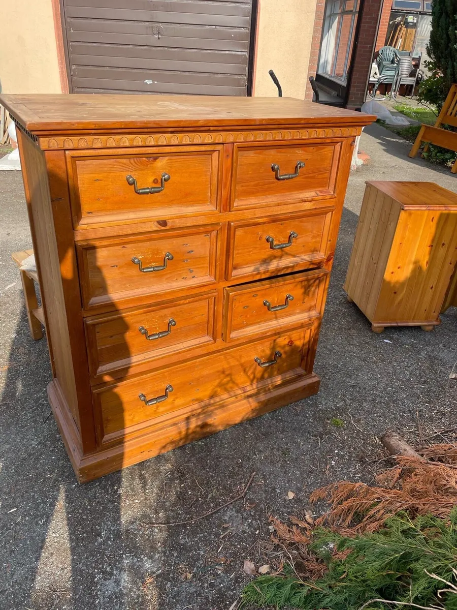Chest of drawer €200 - Image 2