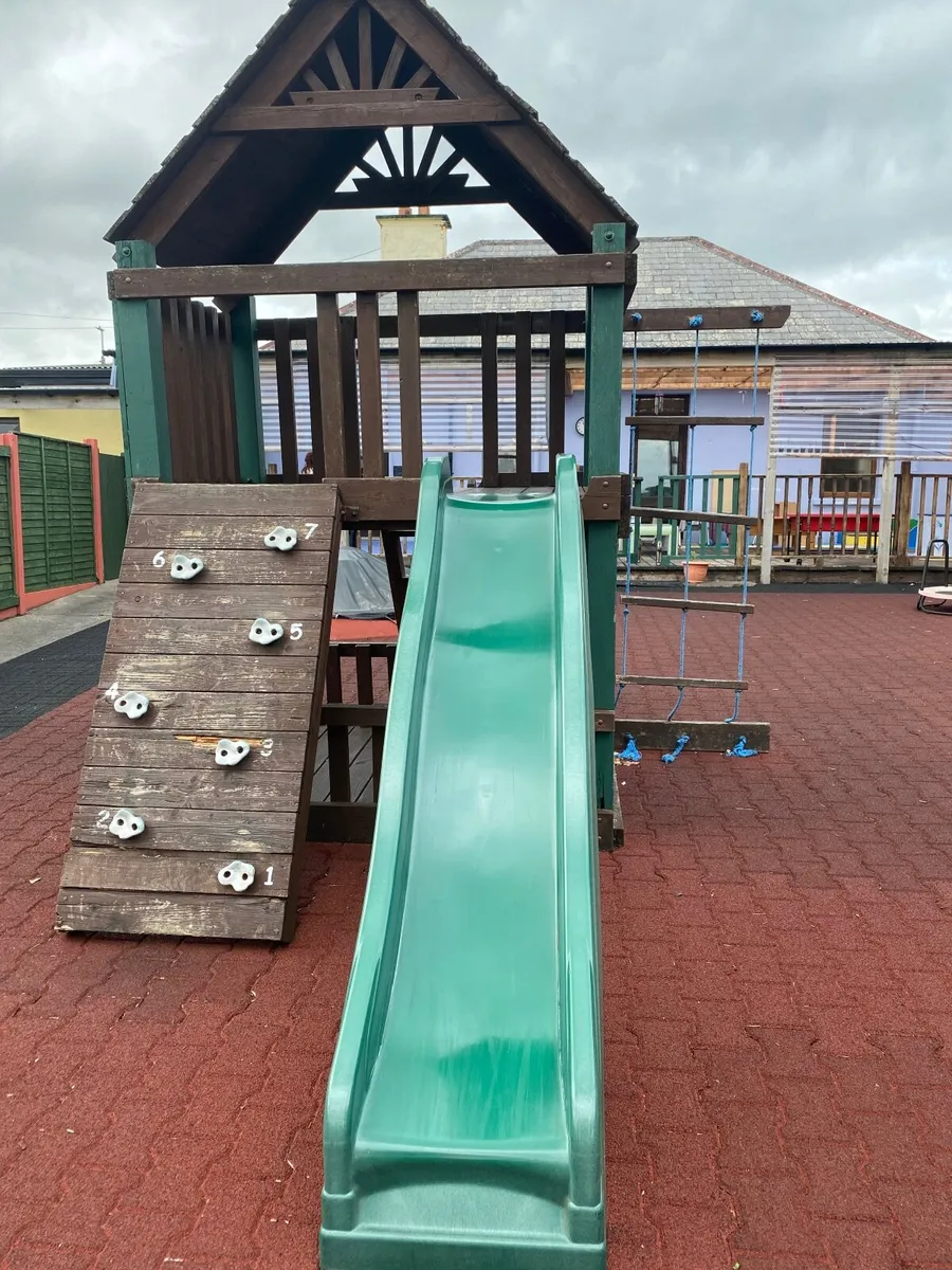 Climbing frame - Image 2