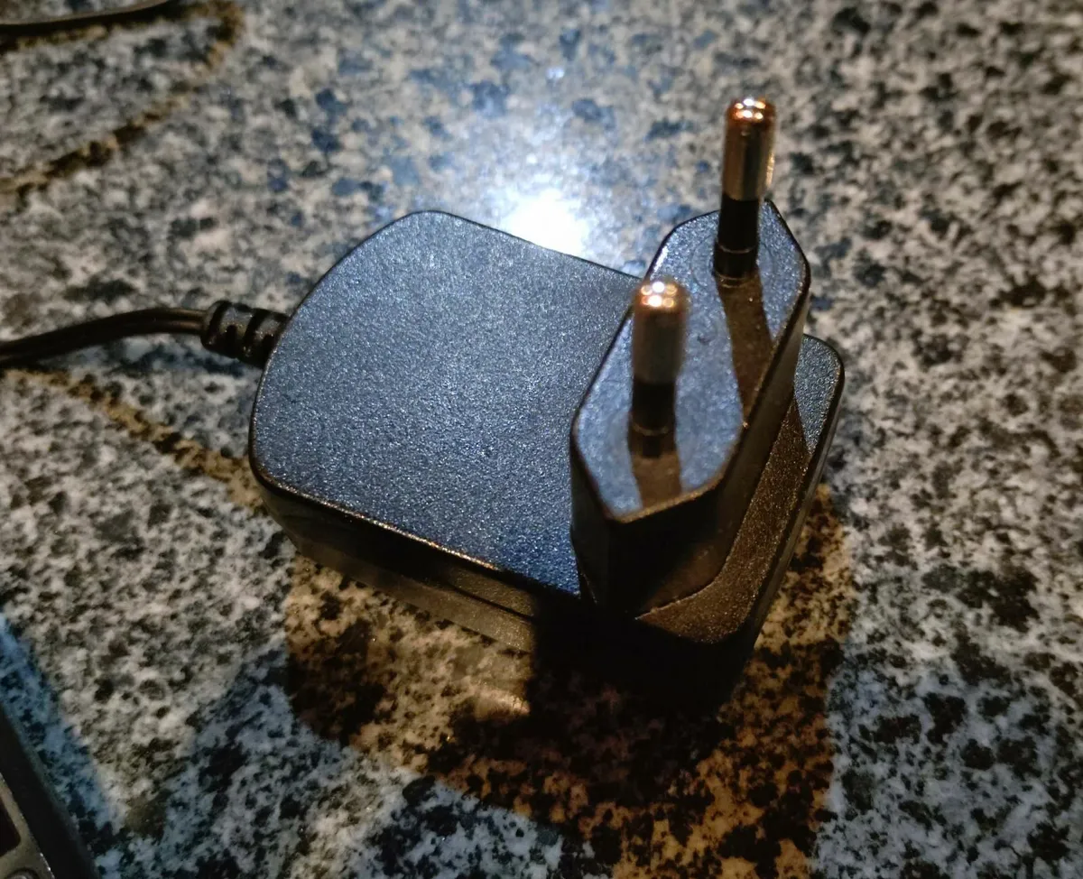 Alcatel 1066d Used Mobile Phone. - Image 2