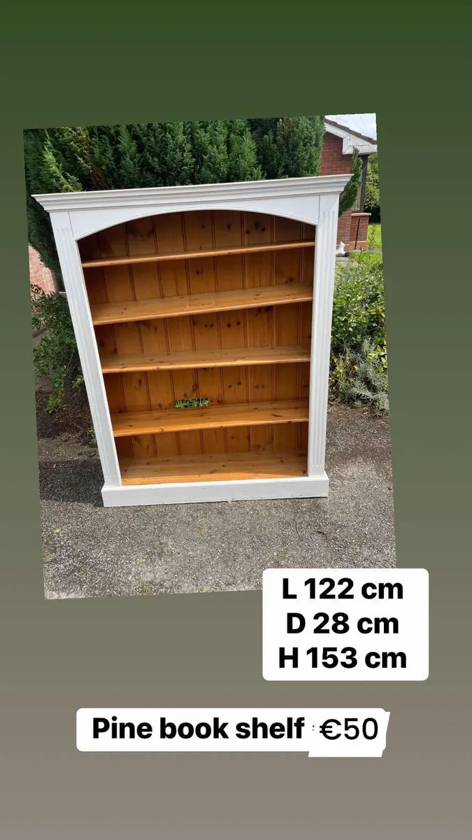 Wooden book shelf - Image 1