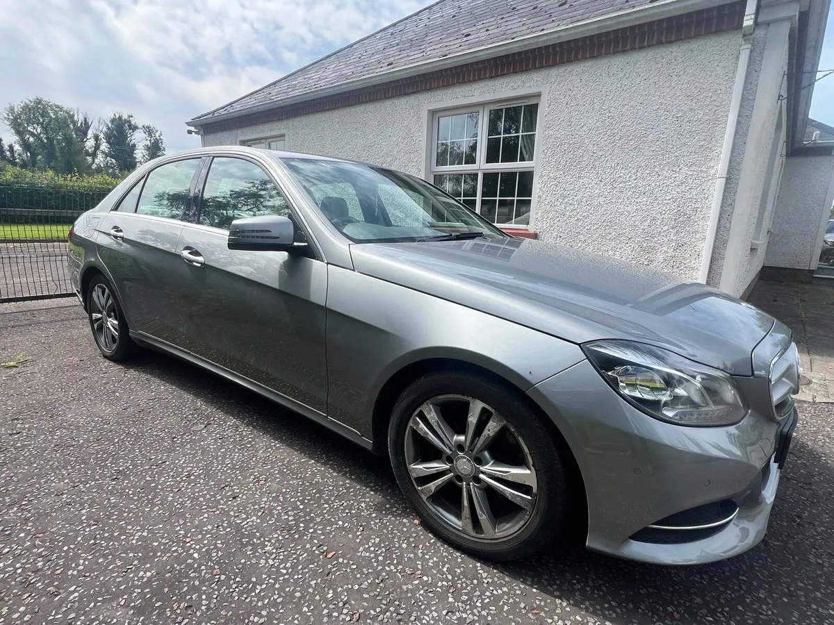 Mercedes E250 - Image 3