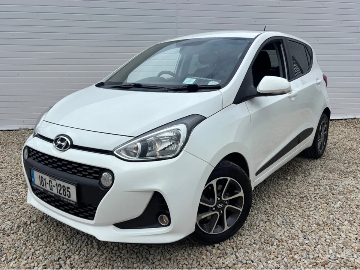 Hyundai i10 DELUXE 4DR - Image 3