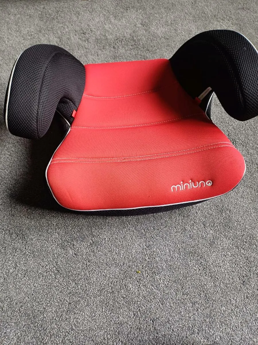 Car booster seat - Image 1