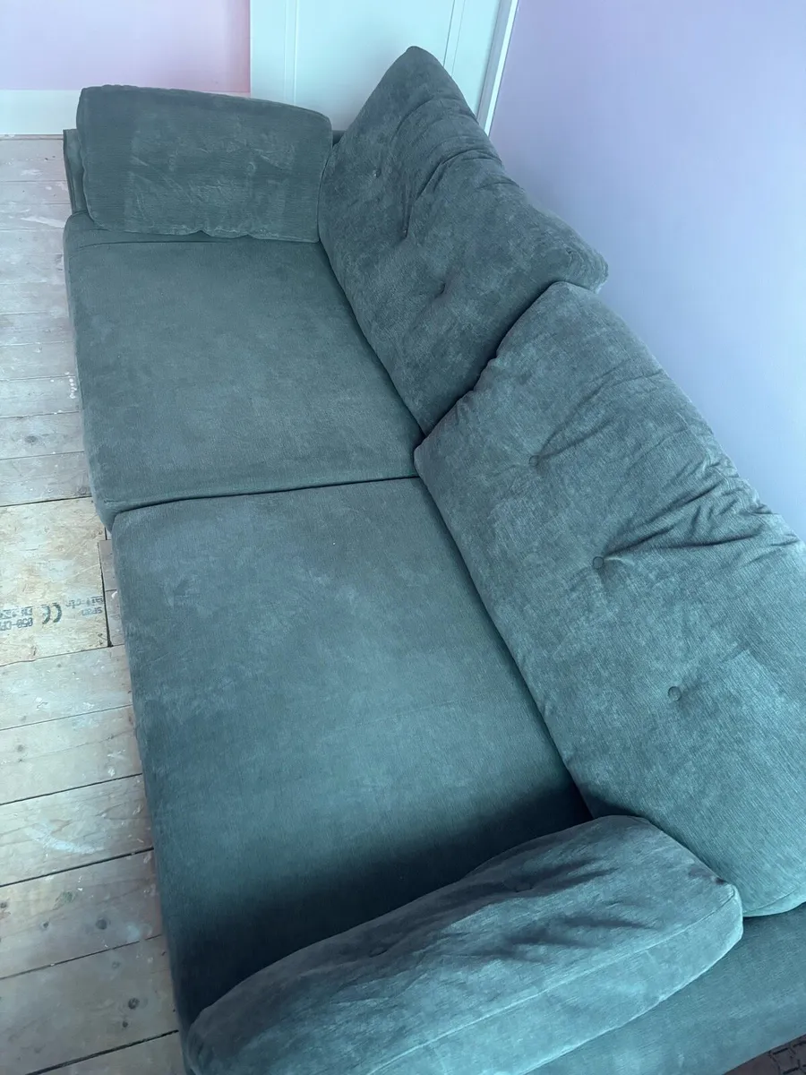 Free sofa - Image 2