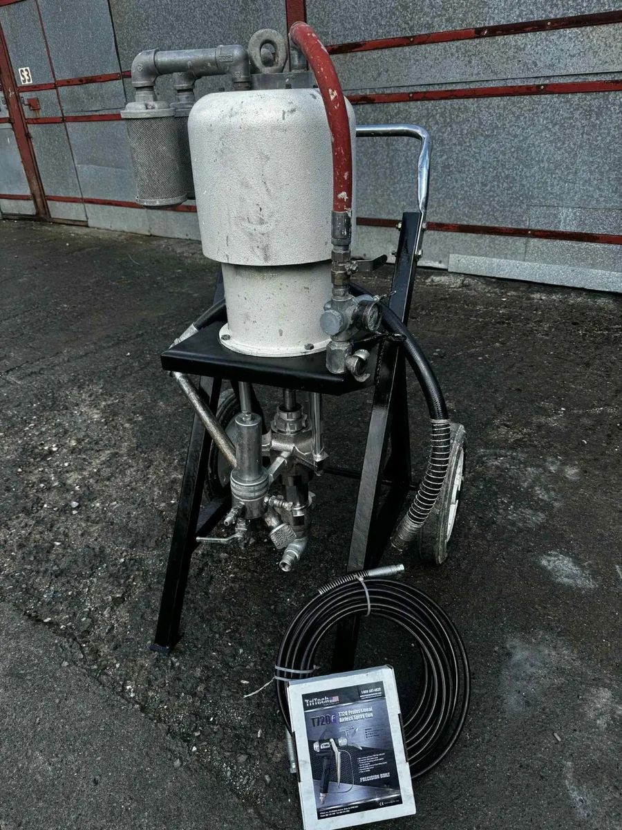 Pneumatic airless paint sprayer - Image 1