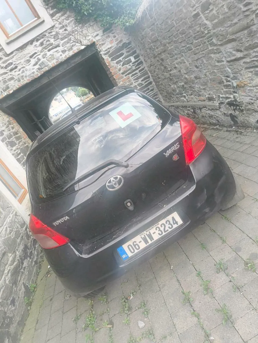 Toyota Yaris 2006 - Image 3