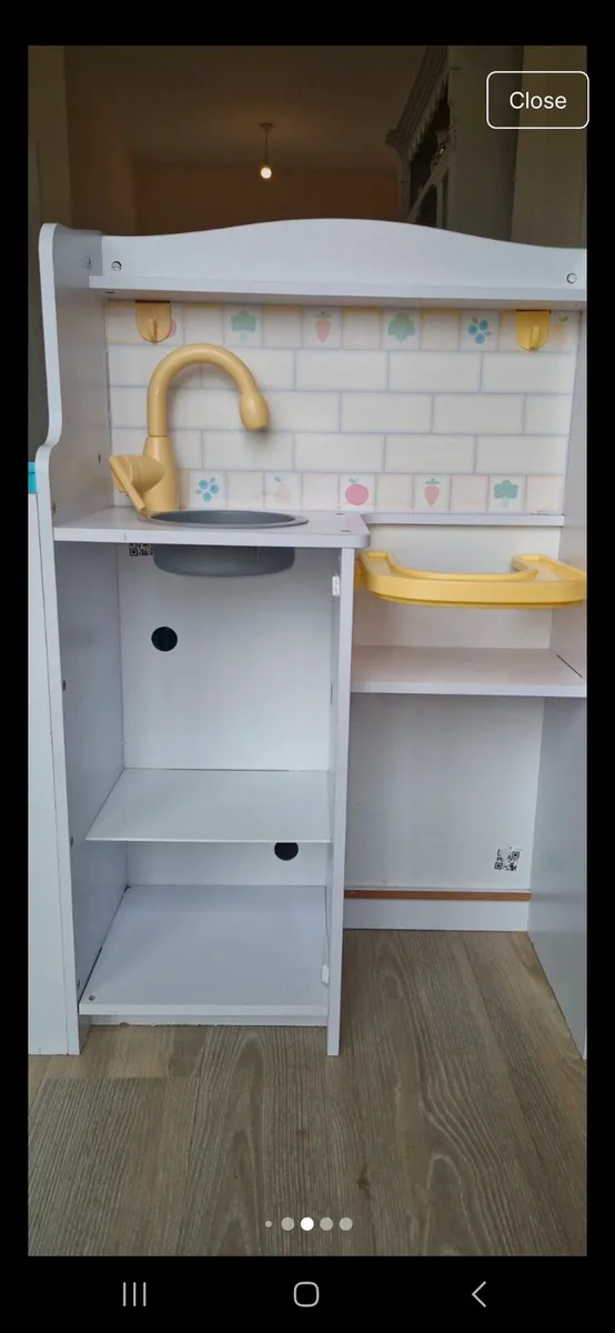 Melissa and Doug toy baby unit - Image 2