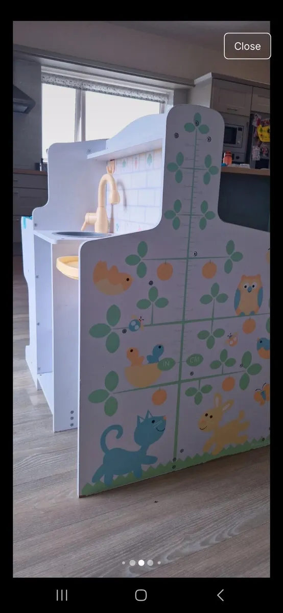 Melissa and Doug toy baby unit - Image 3