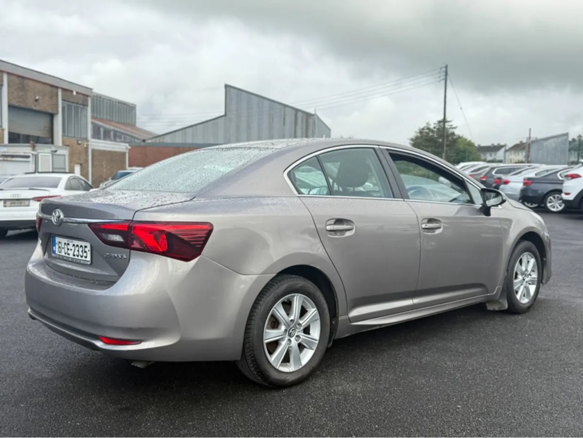 Toyota Avensis 1.6 D Aura 4DR - Image 3