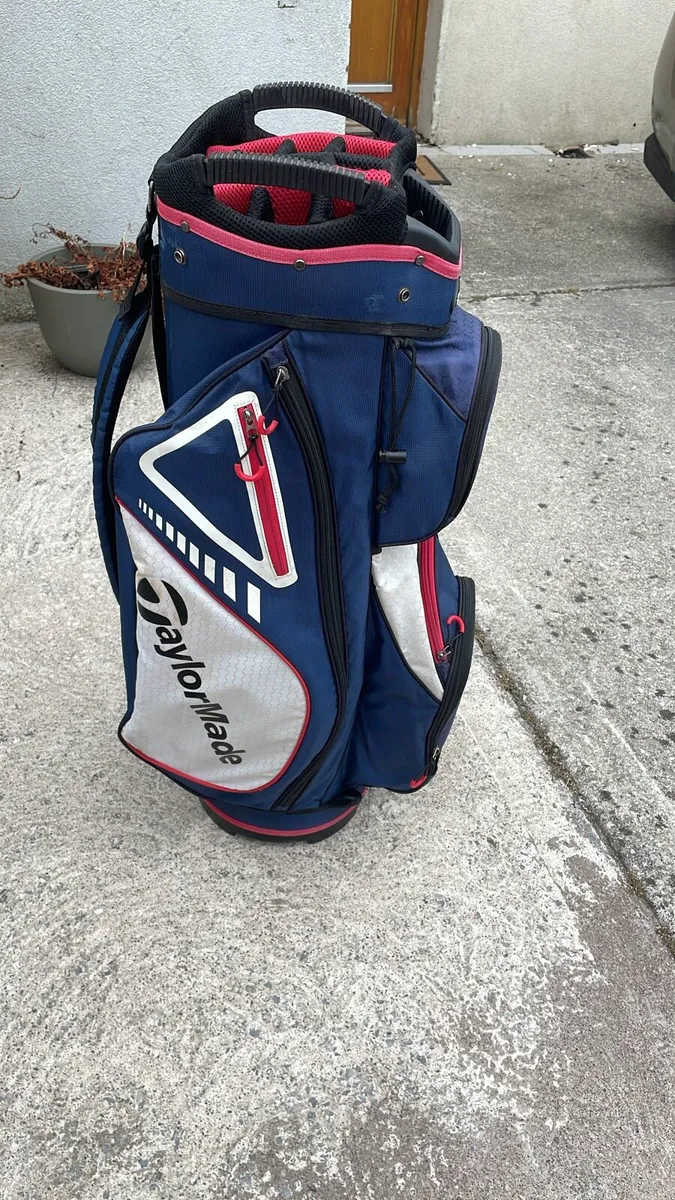 TaylorMade Golf Bag - Image 1