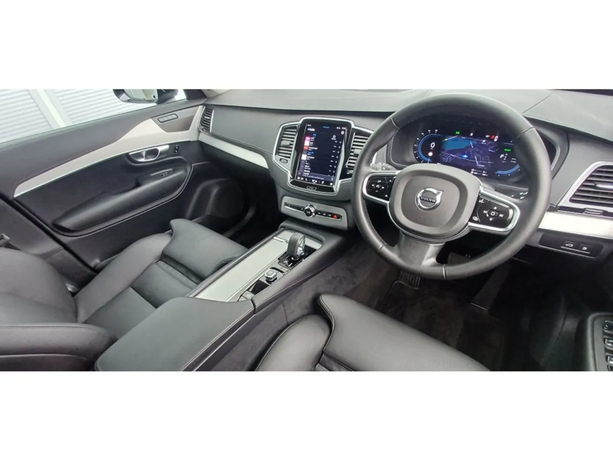 Volvo XC90 T8 Dark Plus Recharge AWD Auto (phev)7 - Image 4