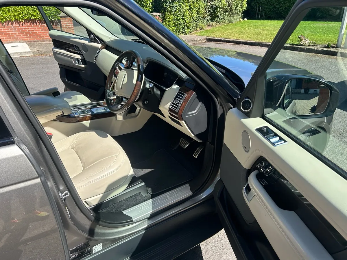 Range Rover Vogue - Image 4