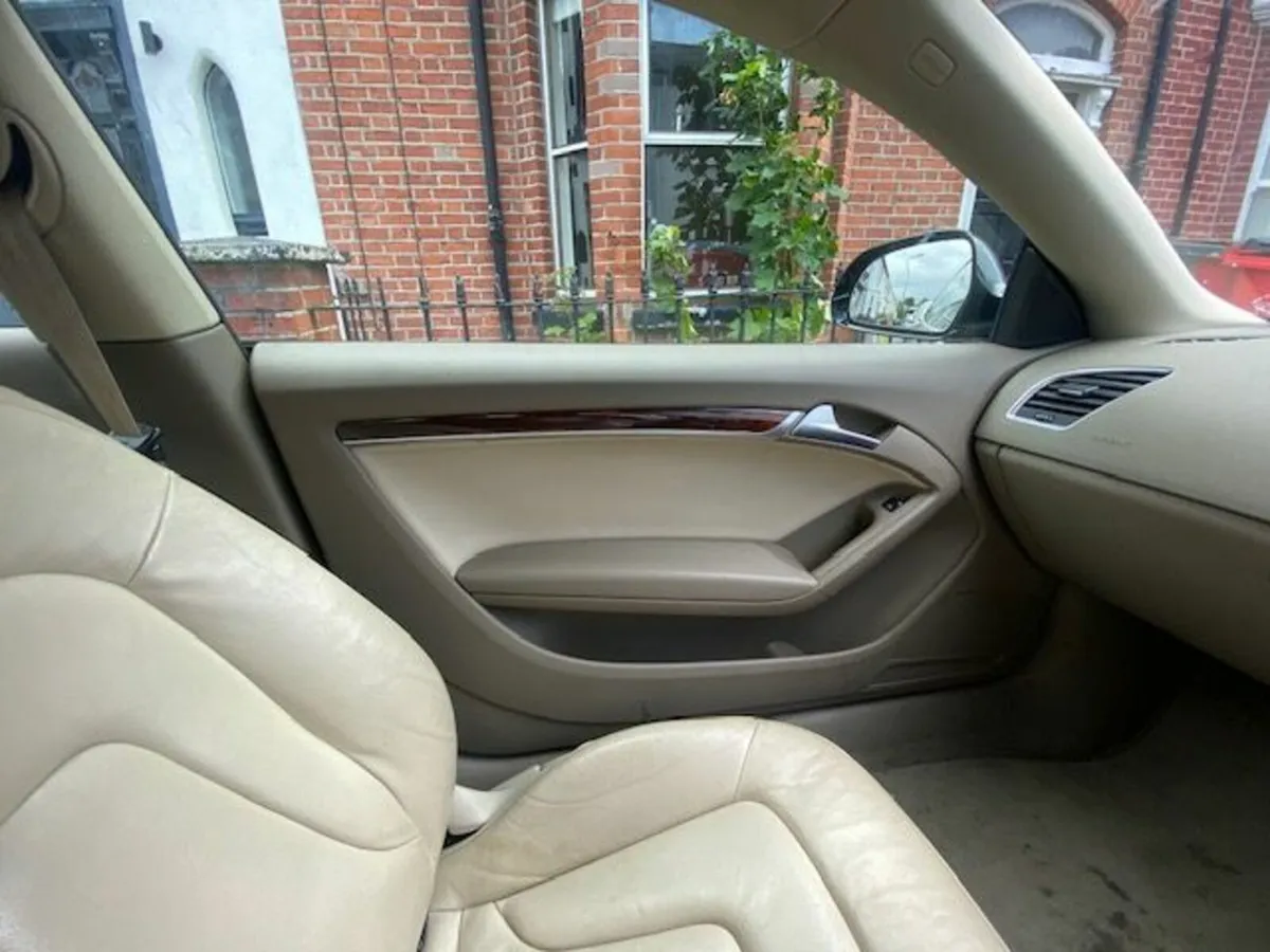 Audi A5 2008 - Image 2