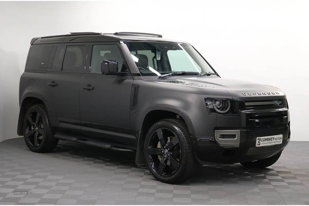Land Rover Defender 110 D300 Mhev X-dynamic HSE - Image 1