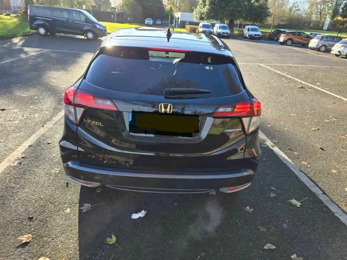 Honda Vezel 2015 - Image 2