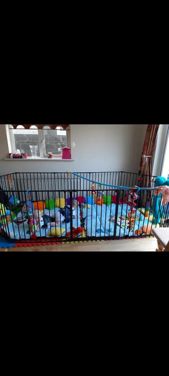 Baby Dan Playpen - Image 2