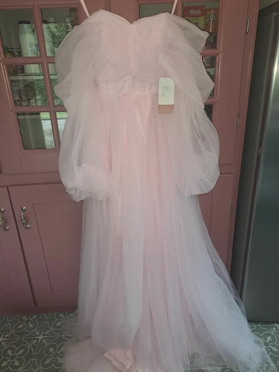 Debs dress - Image 4