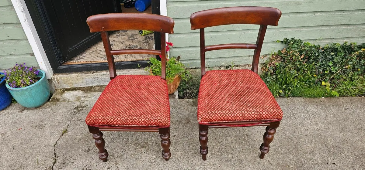 Bedroom chairs
