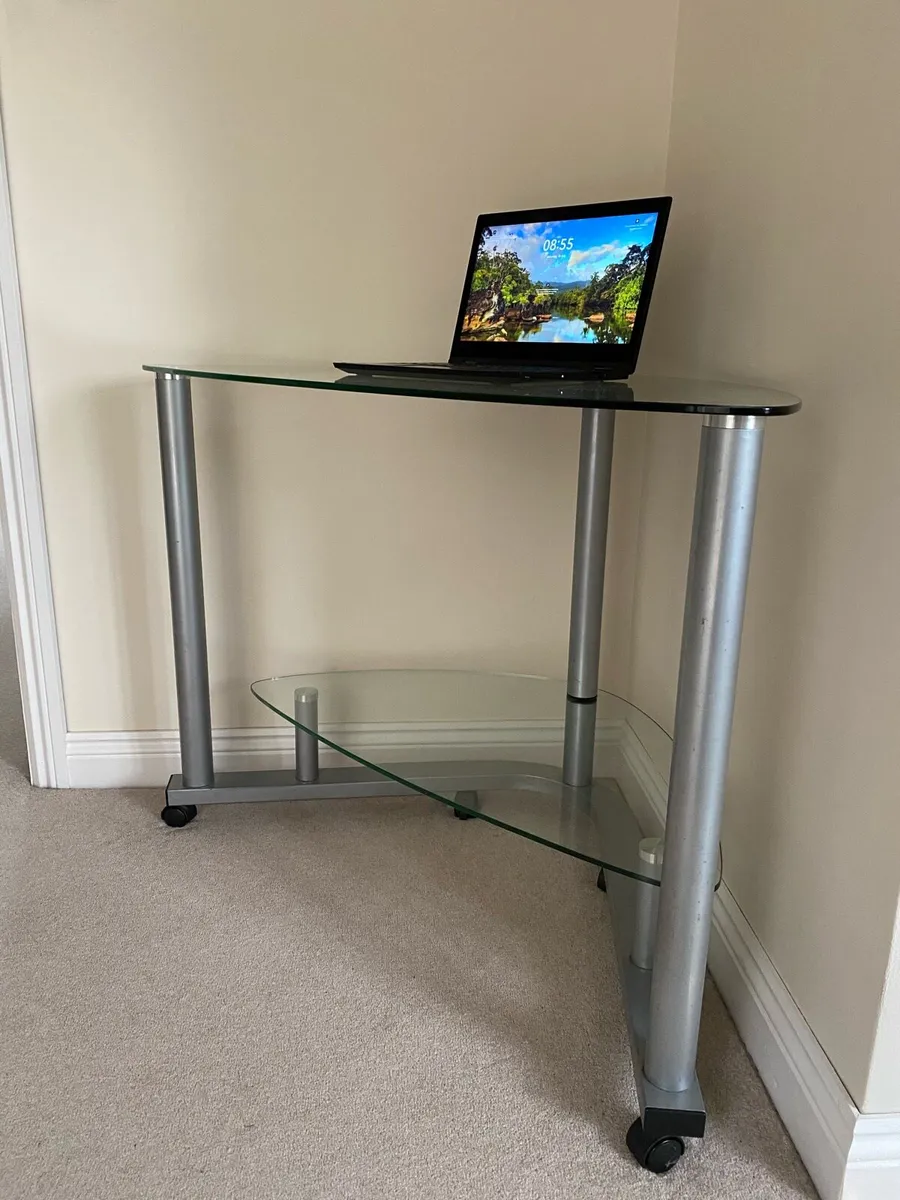 Homework / Office Desk - Image 3