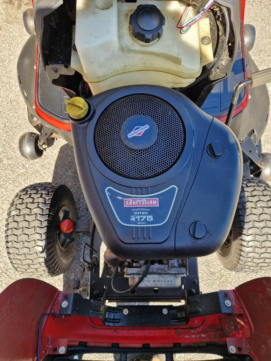 Crafsman Tractor lawnmower for sale - Image 3