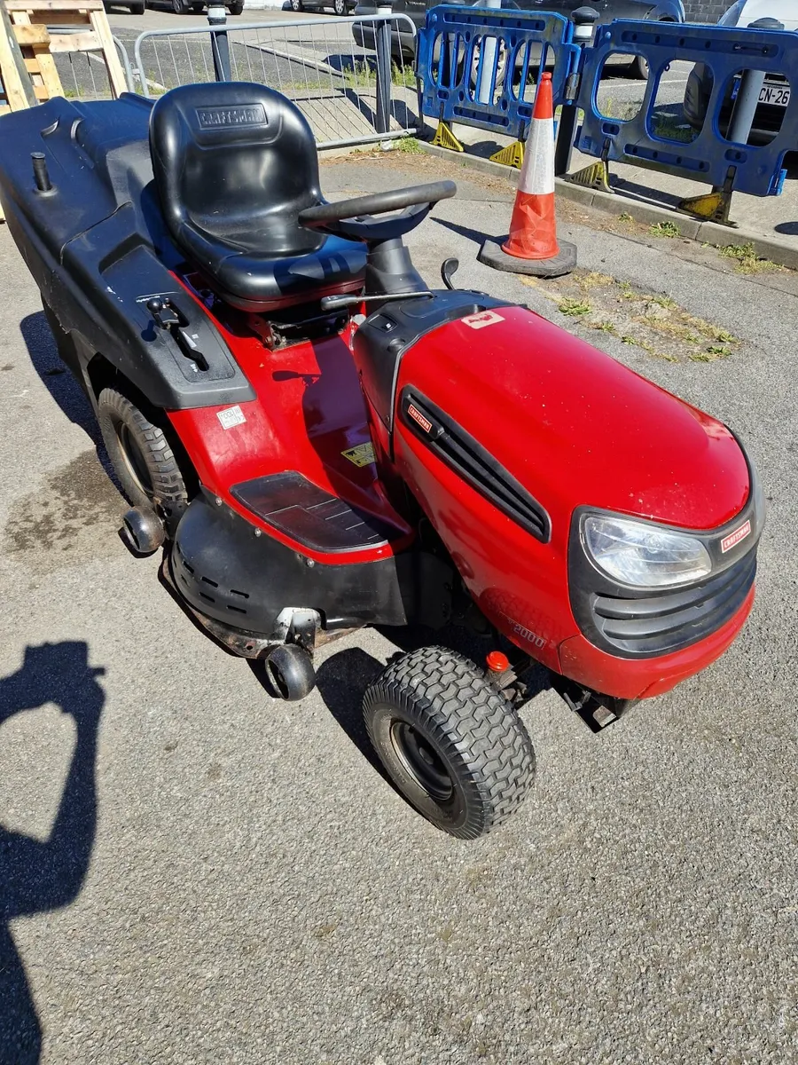 Crafsman Tractor lawnmower for sale - Image 1
