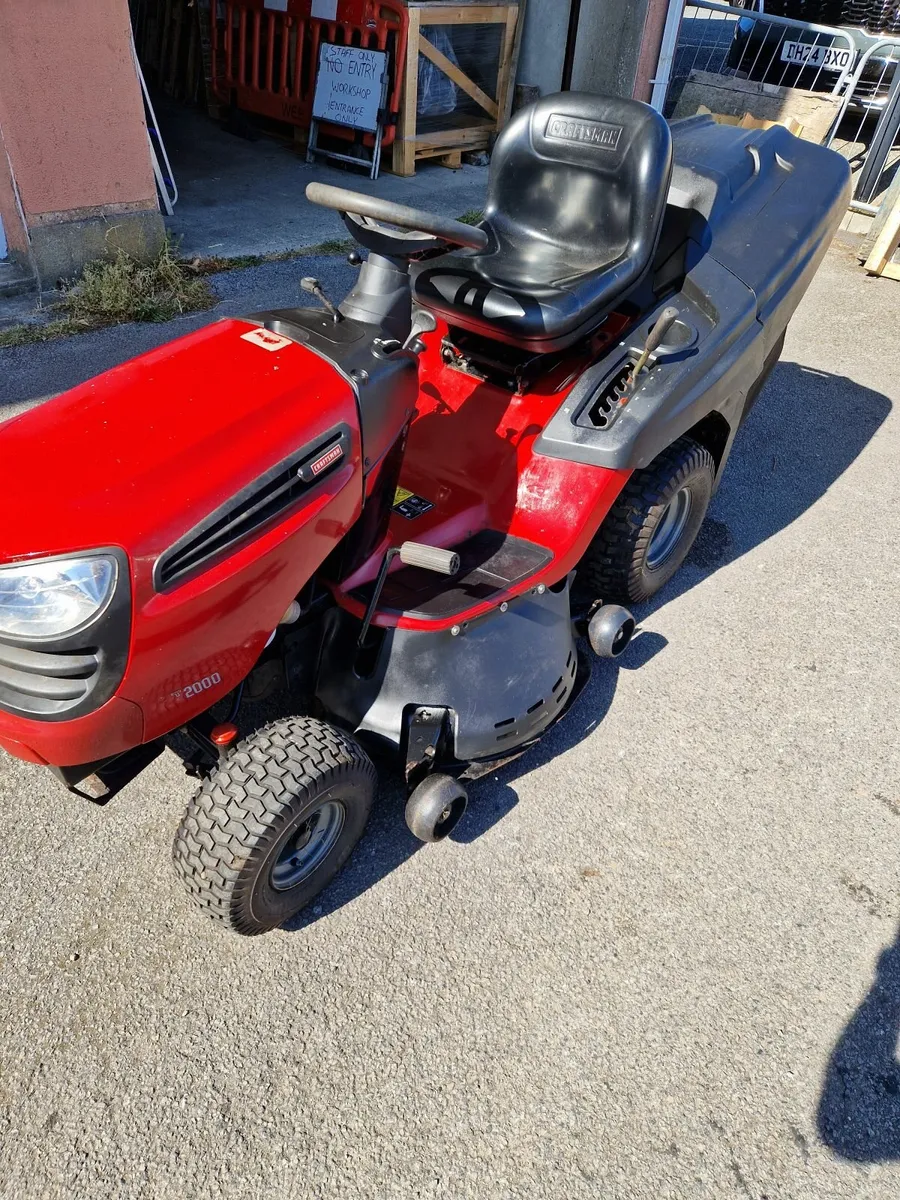 Crafsman Tractor lawnmower for sale - Image 4
