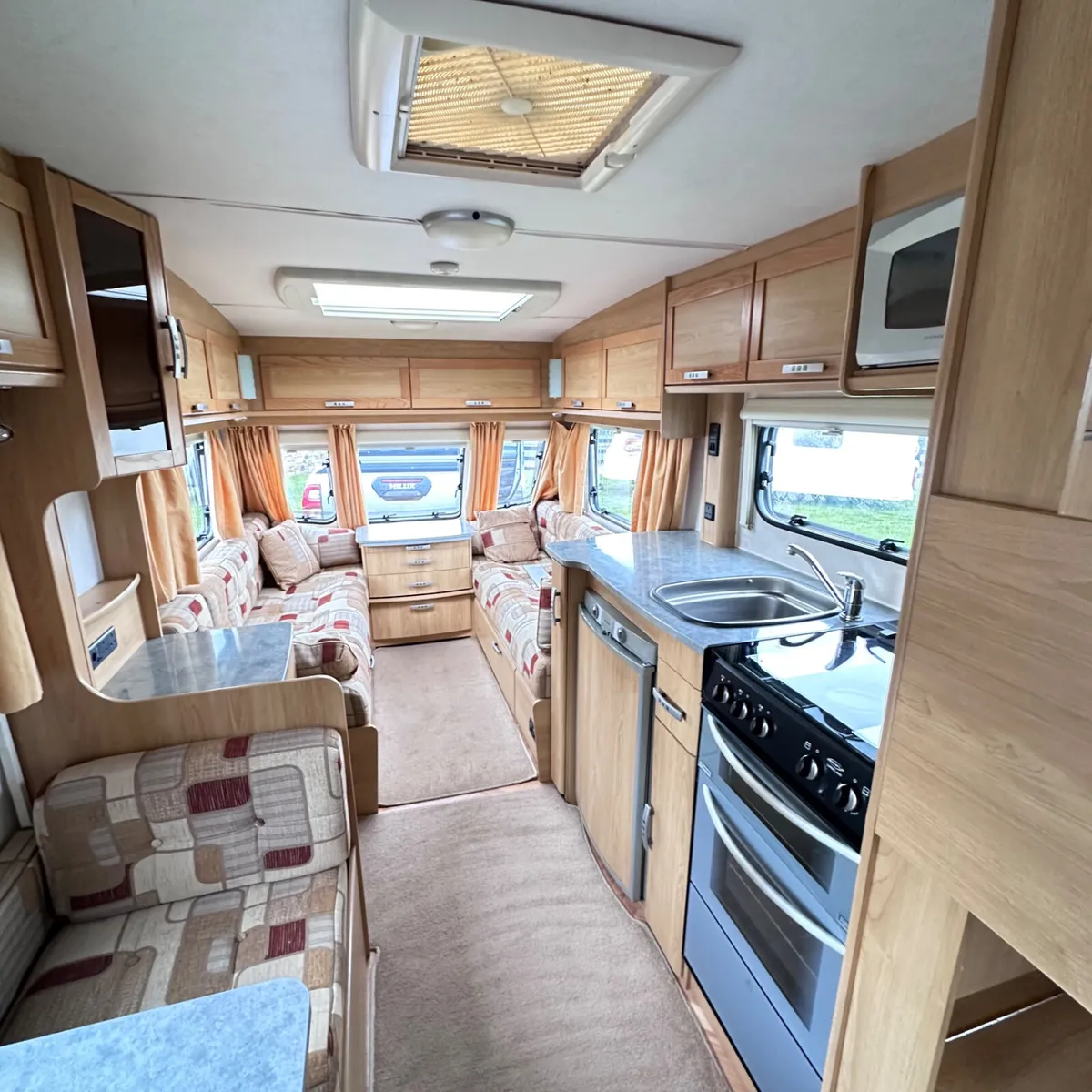 ✨BARGAIN LUNAR ULTIMA 6 BERTH✨ - Image 4